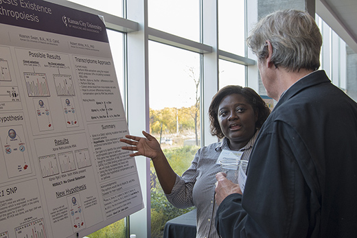Students present their One Health-related research at Kansas City One Health Day. 